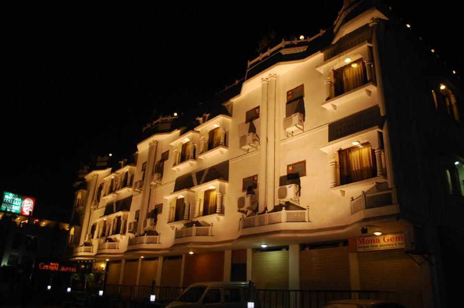 Amanda Crown Jaipur Hotel Kukas Exterior photo